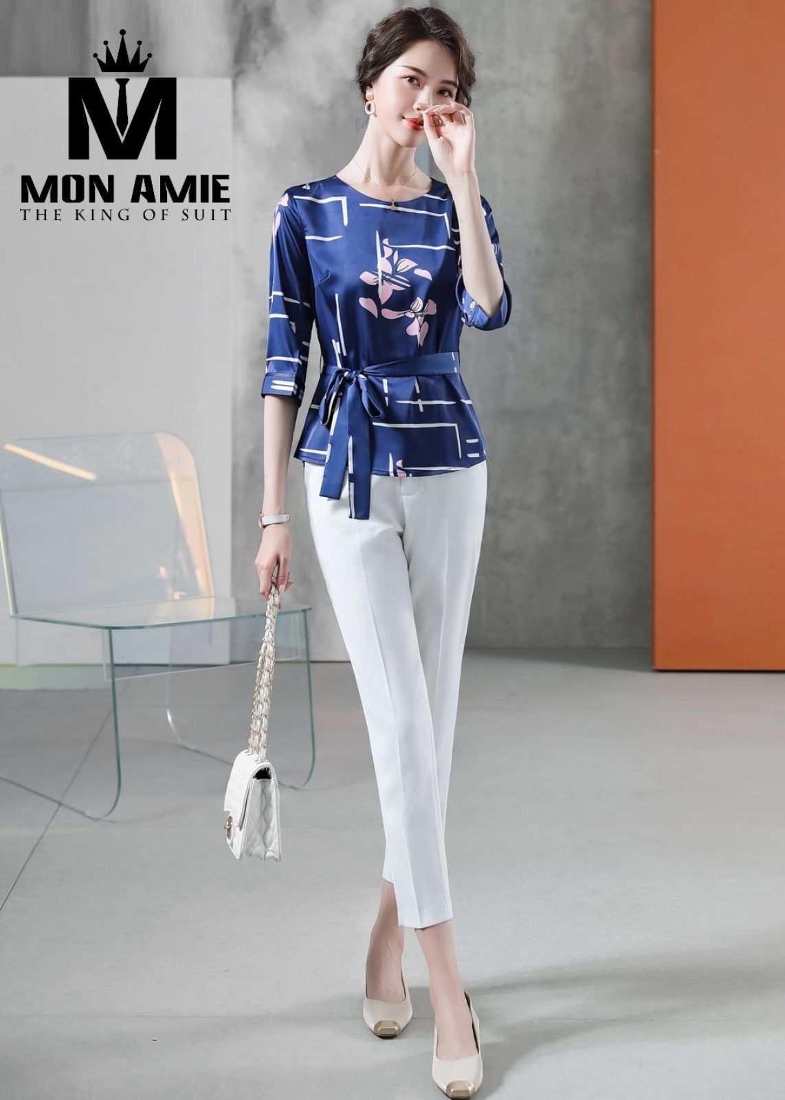 Boat Neck Silk Blue Pattern Shirt 